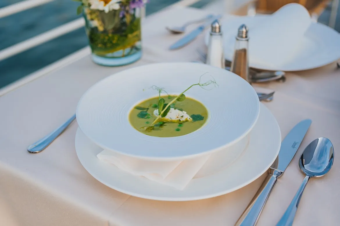 Green pea soup