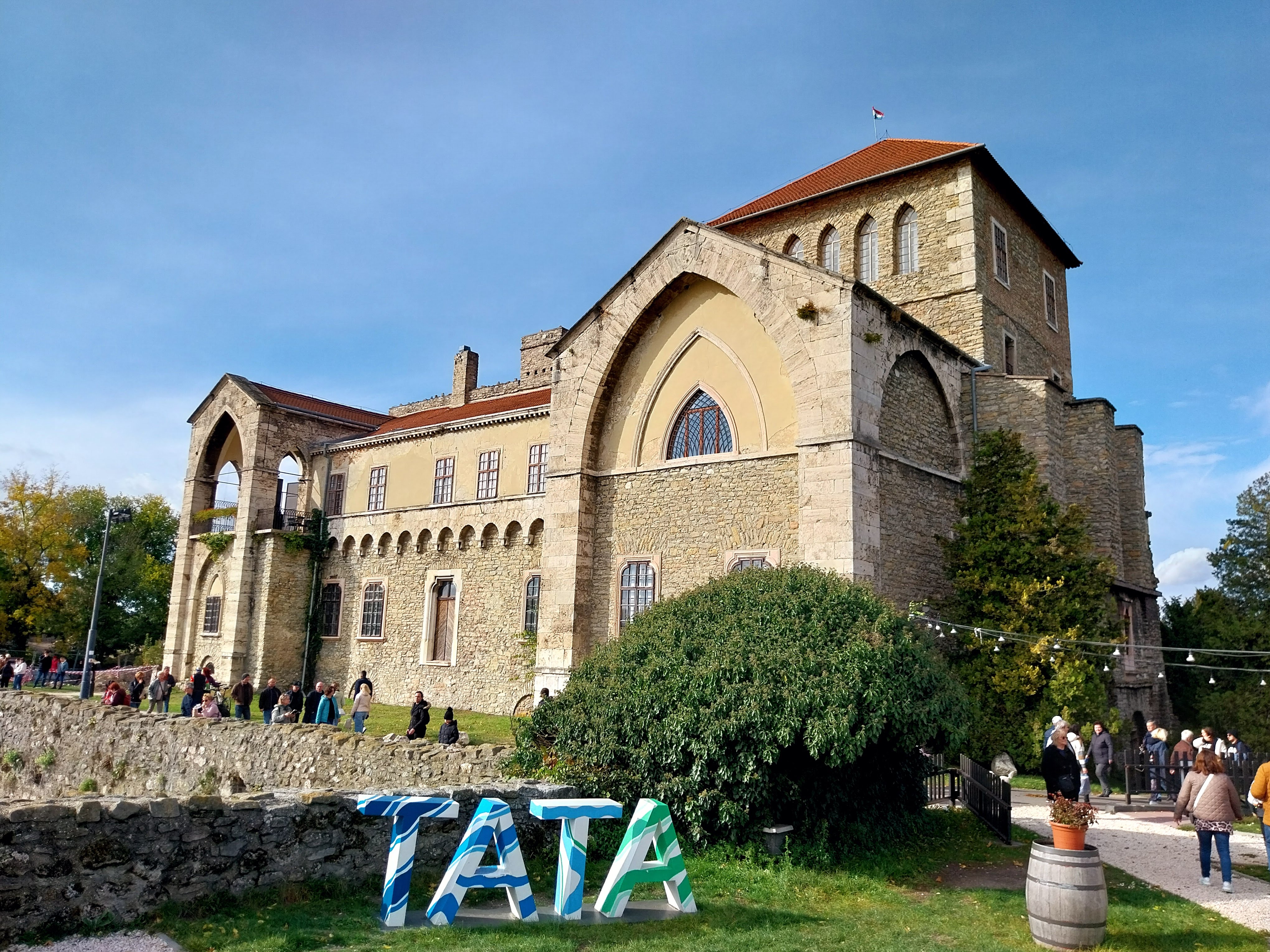 Tata Castle