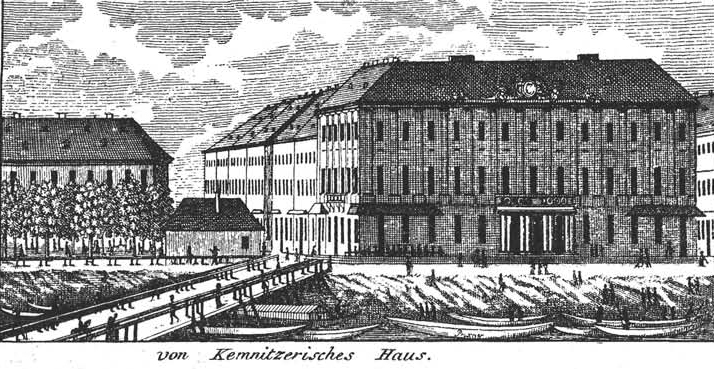 Angol Kir&aacute;lyn&eacute; Hotel with the pontoon bridge