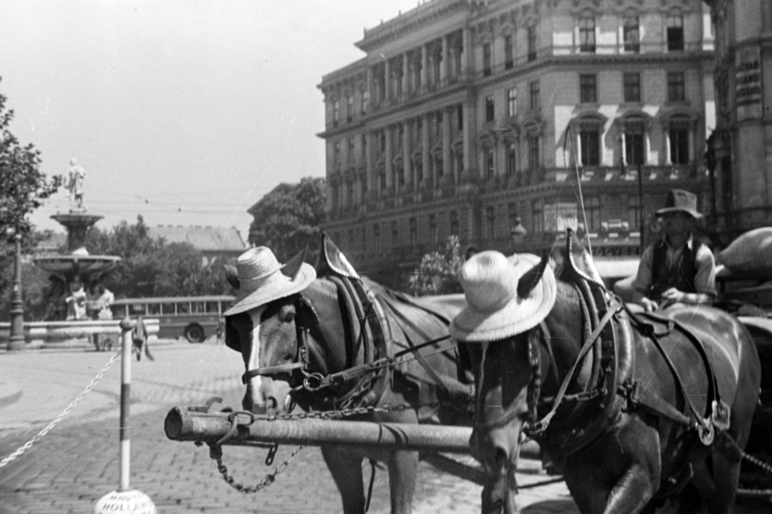 K&aacute;lvin Square in 1940